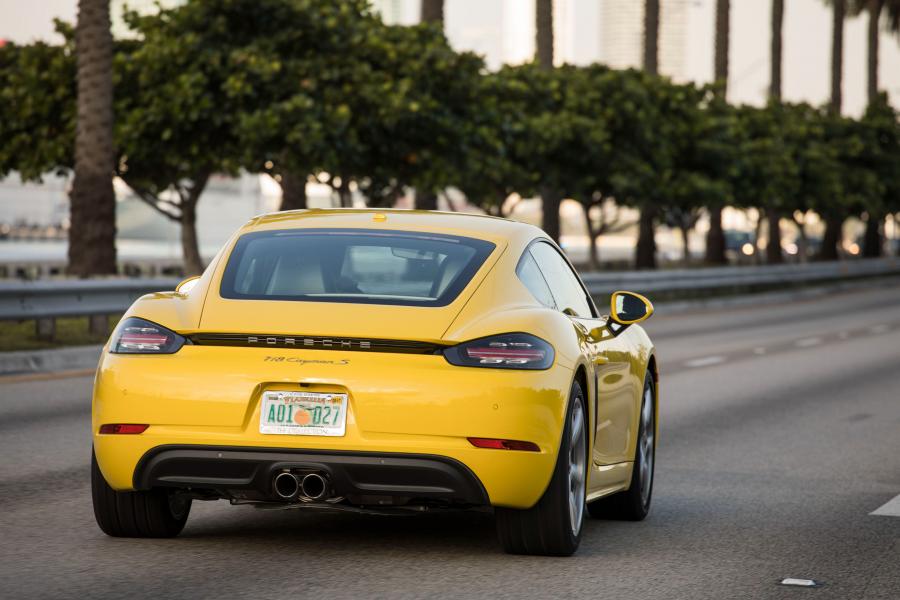  Porsche 718 Cayman S 2016 года  (NA) (фото 9 из 36)